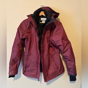 Columbia Women's Ski Jacket in Burgundy with Black Lining